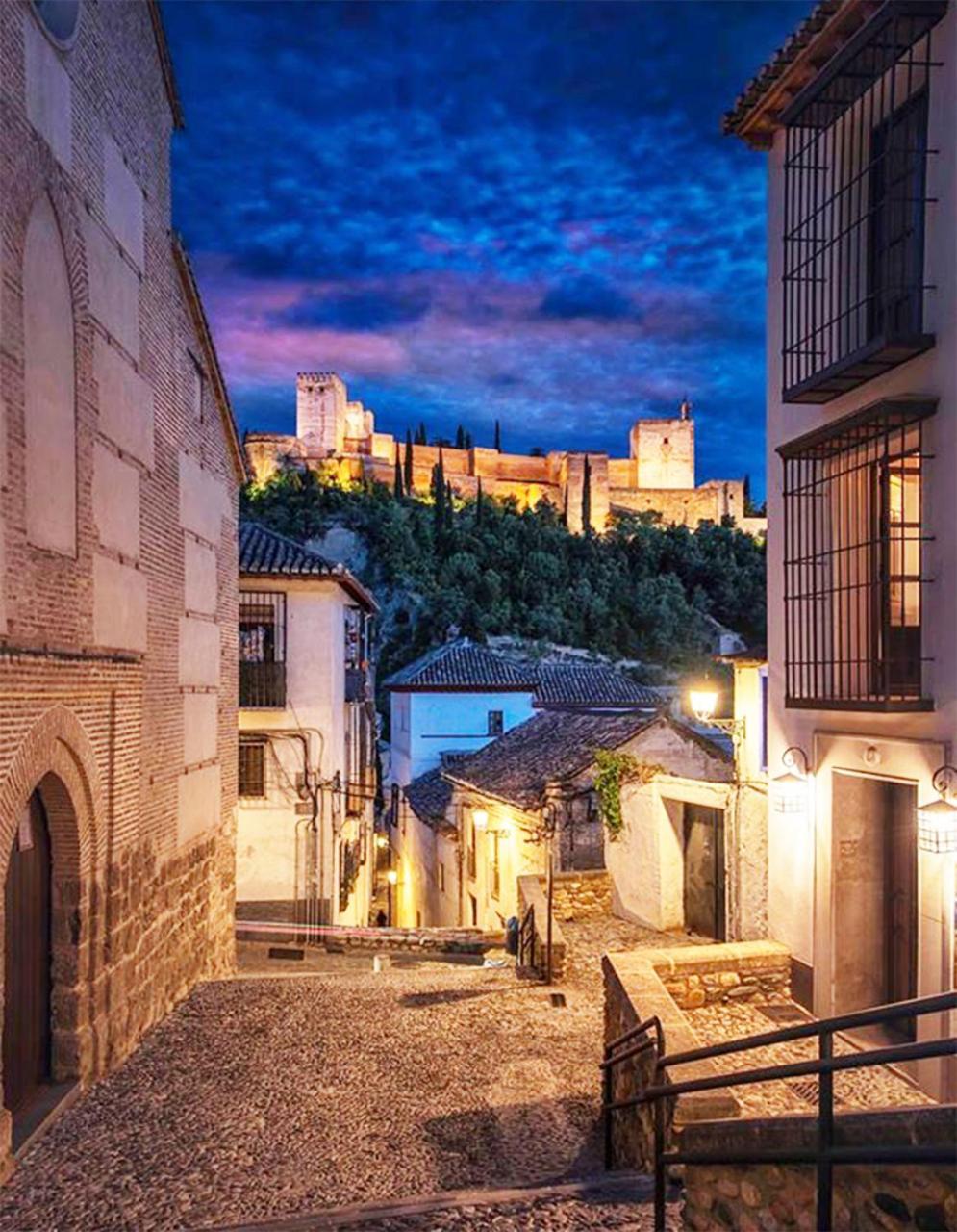 Apartasuite Centro Historico Atico Tranquilo Y Luminoso En El Corazon De กรานาดา ภายนอก รูปภาพ